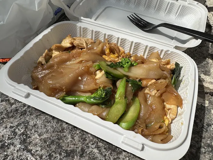 Talung Thai Kitchen Food Truck Picture 10
