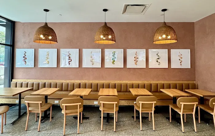 Chopt Creative Salad Co. Picture 2
