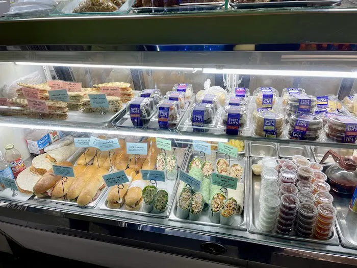 Hunter Delicatessen Picture 8
