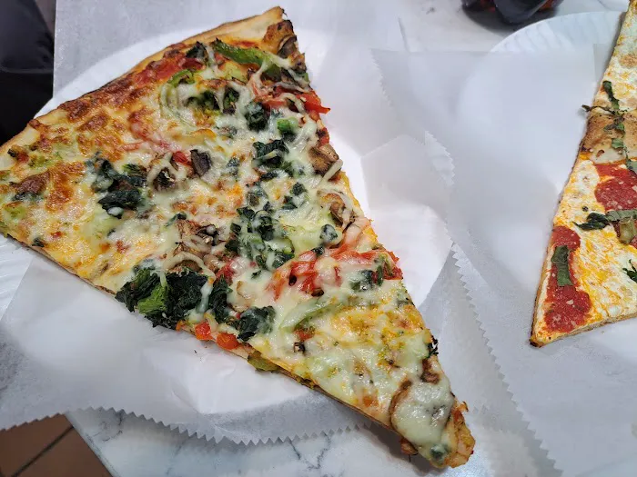 Saba's Pizza Picture 2
