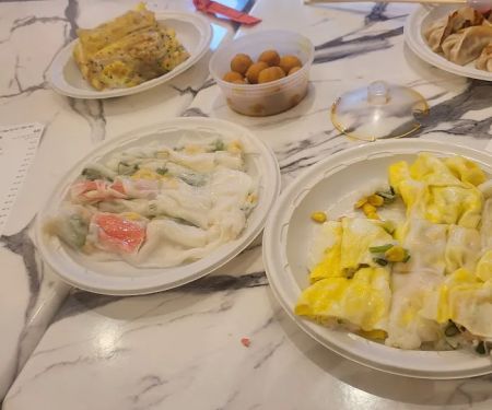 Joe's Steam Rice Roll