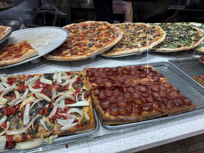 Made In New York Pizza Picture 6