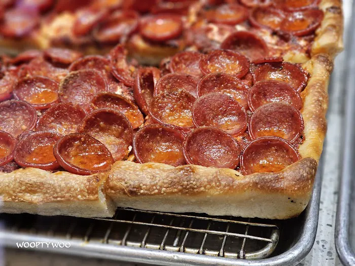 Made In New York Pizza Picture 9