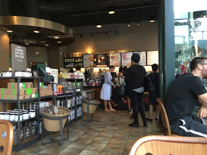 Starbucks Picture 8