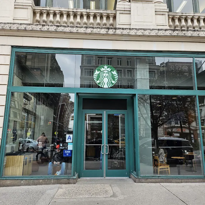 Starbucks Picture 4