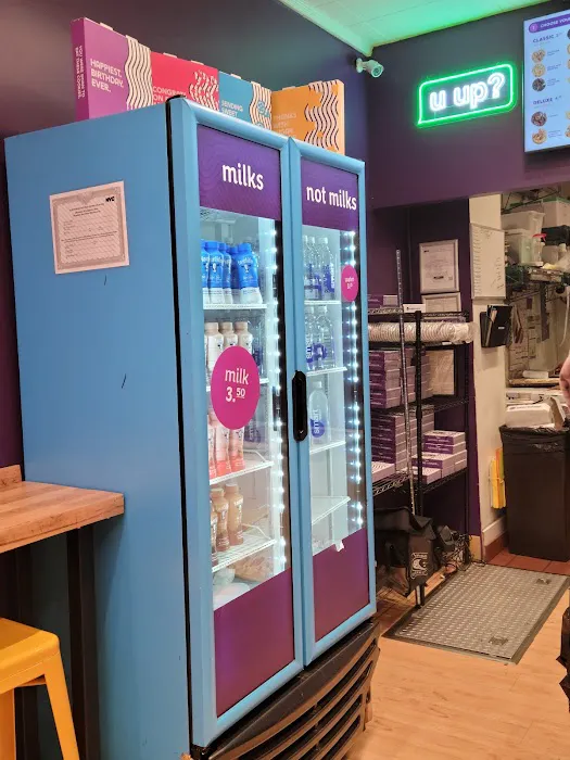 Insomnia Cookies Picture 3