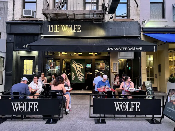 The Wolfe Picture 4
