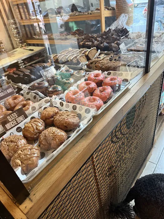 Modern Bread and Bagel Picture 9