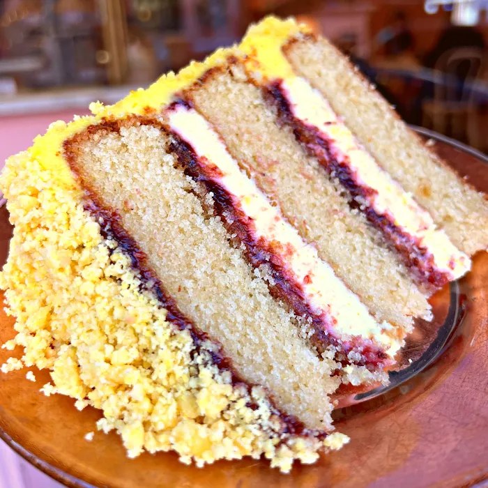 Posh Pop Bakeshop Picture 1