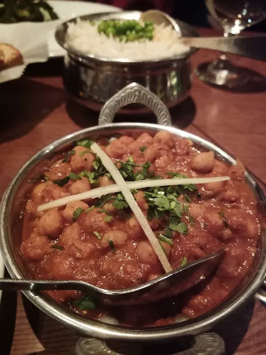 Mughlai Indian cuisine Picture 6