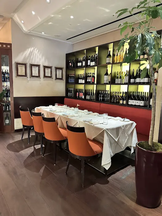 Sant Ambroeus Madison Picture 4