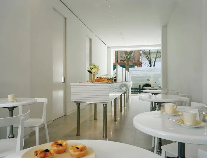 Lady M Cake Boutique - Upper East Side Picture 1