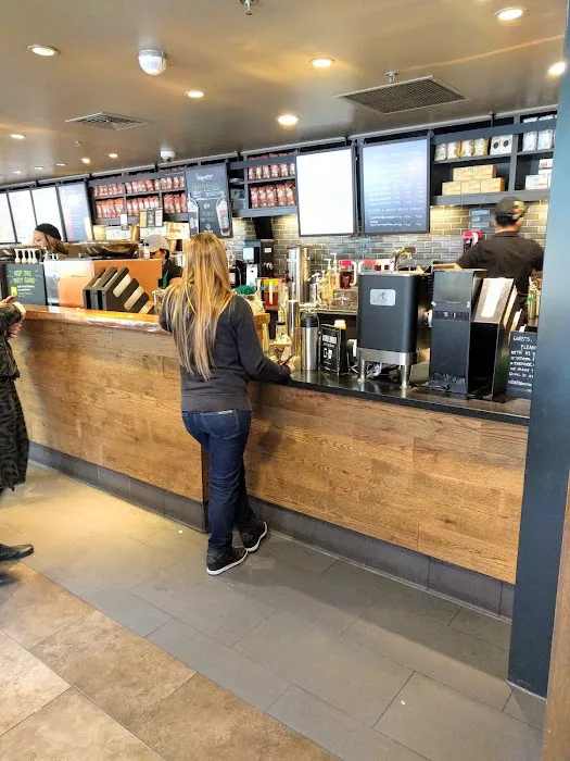 Starbucks Picture 6