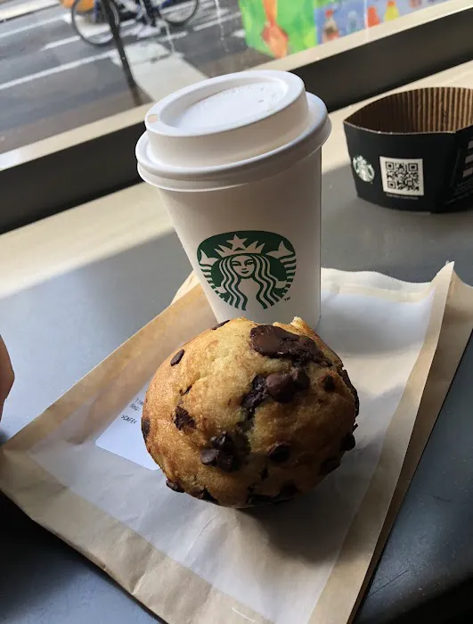 Starbucks Picture 2