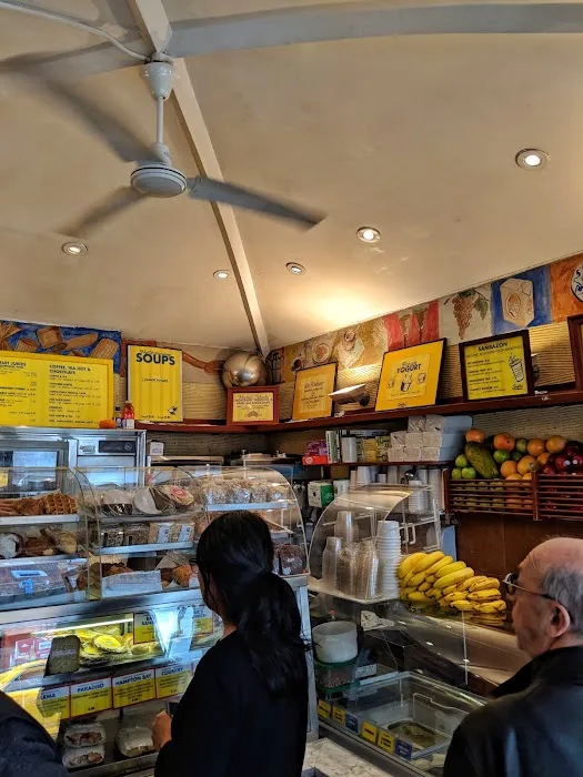 Serafina Juice Bar Picture 2