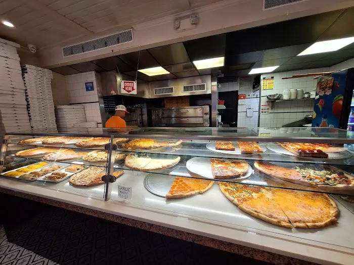 Koronet Pizza Picture 7