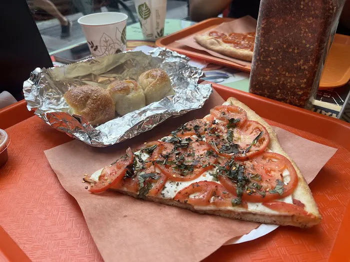 Koronet Pizza Picture 4