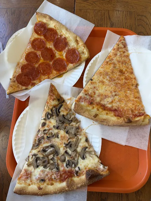 Koronet Pizza Picture 6