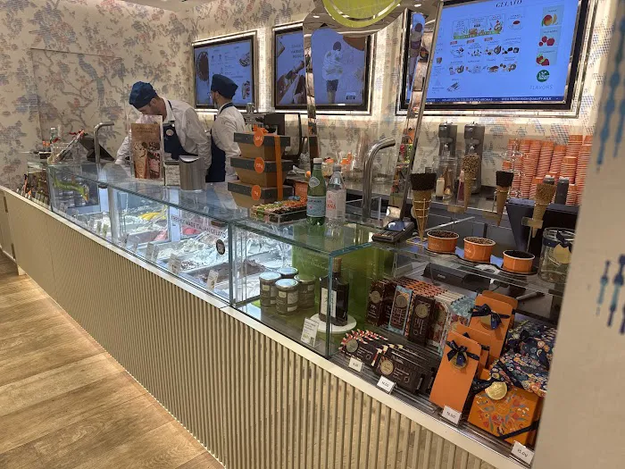 Venchi Chocolate & Gelato UES Picture 9