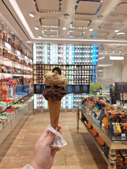 Venchi Chocolate & Gelato UES Picture 2