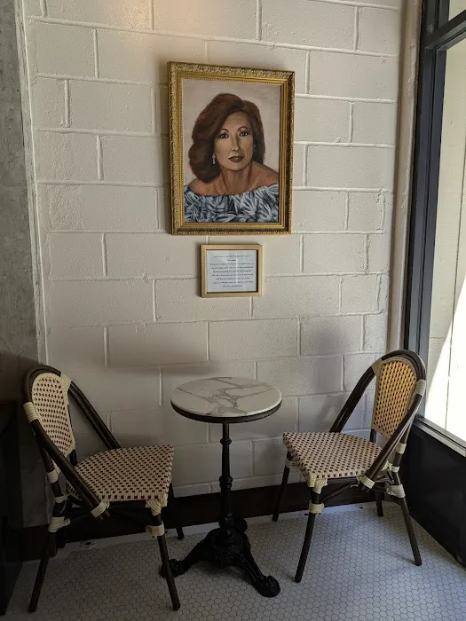 Cafe Aviva Picture 10
