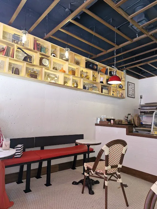 Cafe Aviva Picture 2