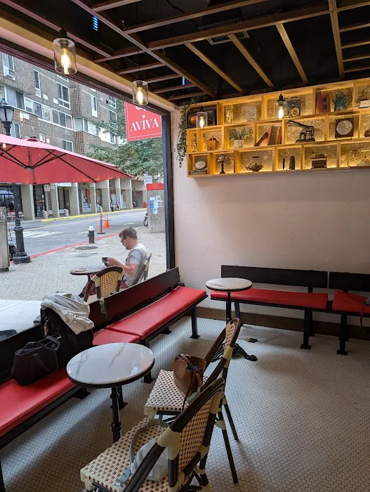 Cafe Aviva Picture 3