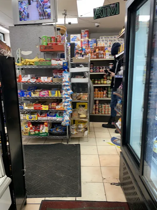 Market Deli & Grocery Picture 5