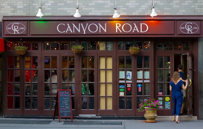 Canyon Road Picture 8