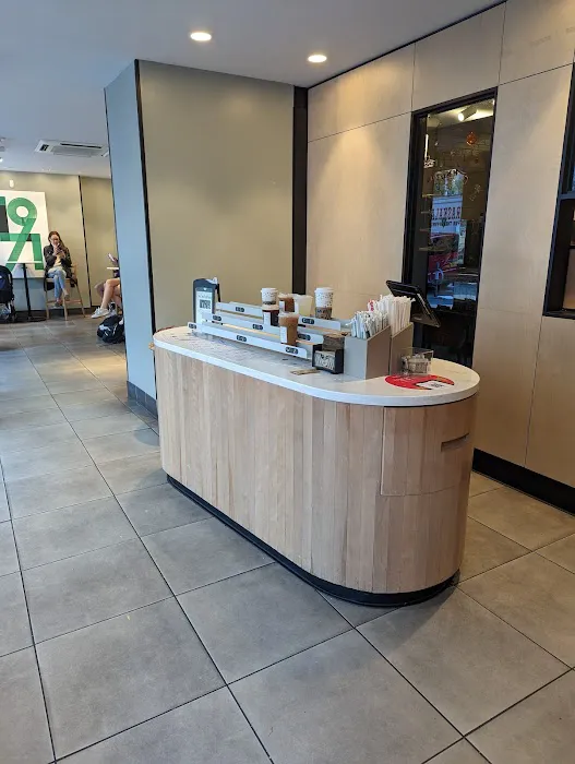 Starbucks Picture 6