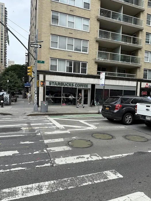 Starbucks Picture 9