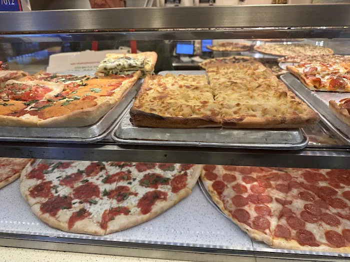 Centro Pizza Picture 7