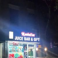 Manhattan juice bar and gift and snacks ico
