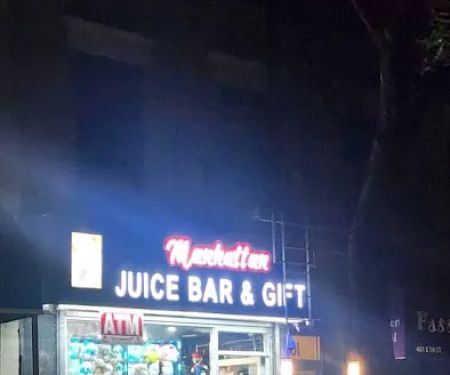 Manhattan juice bar and gift and snacks