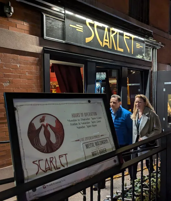 Scarlet Lounge Picture 5