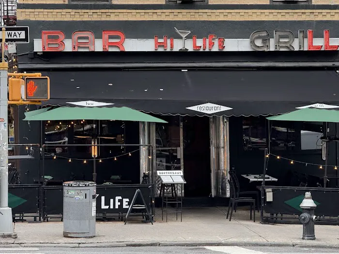 Hi Life Bar & Grill Picture 2