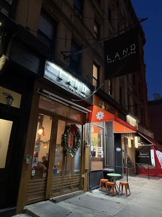 Land Thai Kitchen Picture 3