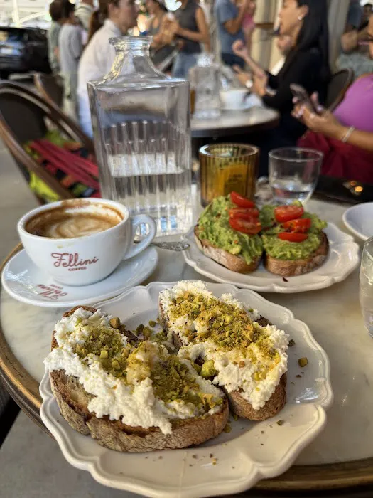 Fellini Coffee - Upper West Picture 10