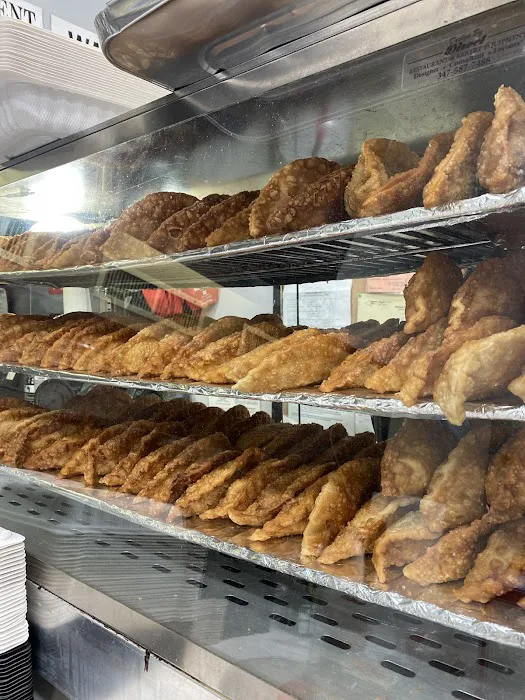 Lyla's Bodega Picture 9