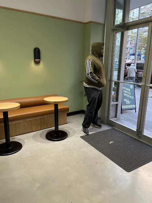 Blank Street Coffee Picture 8