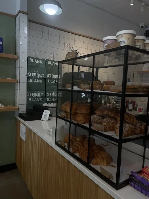 Blank Street Coffee Picture 3
