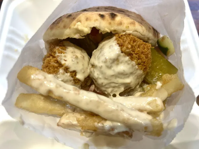 Moshe's falafel Picture 9