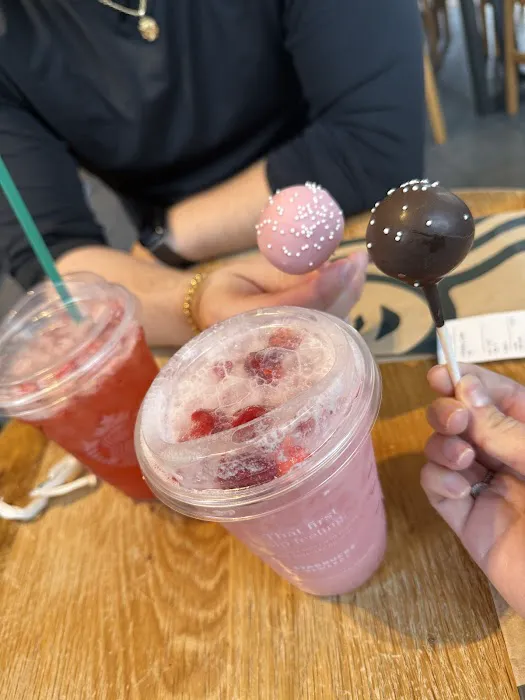 Starbucks Picture 5