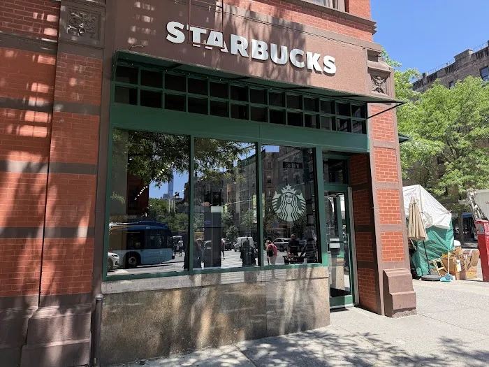 Starbucks Picture 1