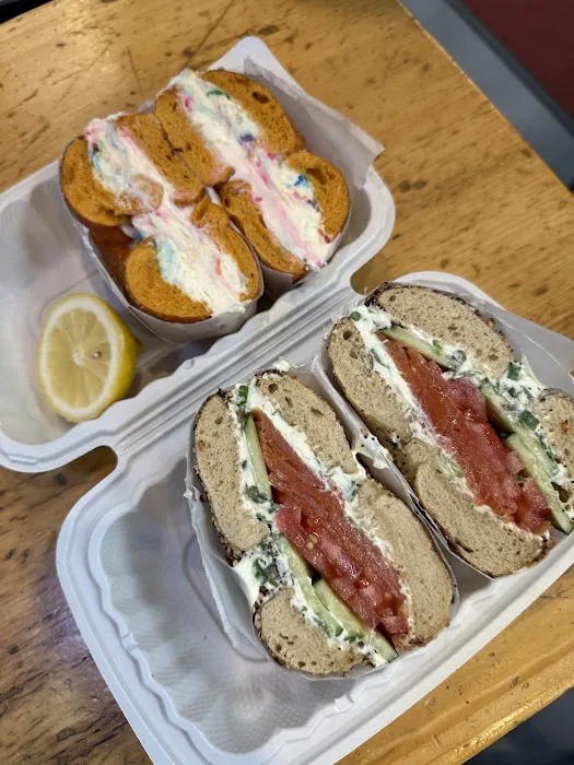 Broad Nosh Bagels Deli & Catering Picture 1