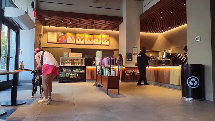 Starbucks Picture 2