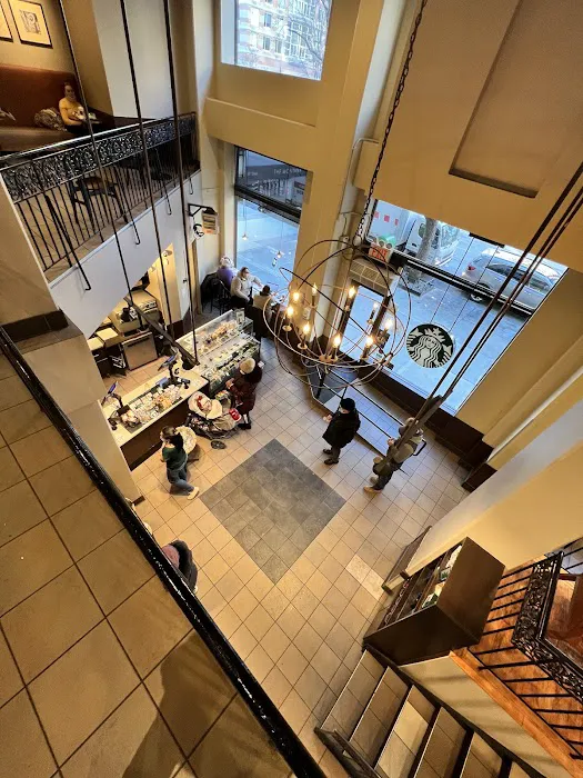 Starbucks Picture 6
