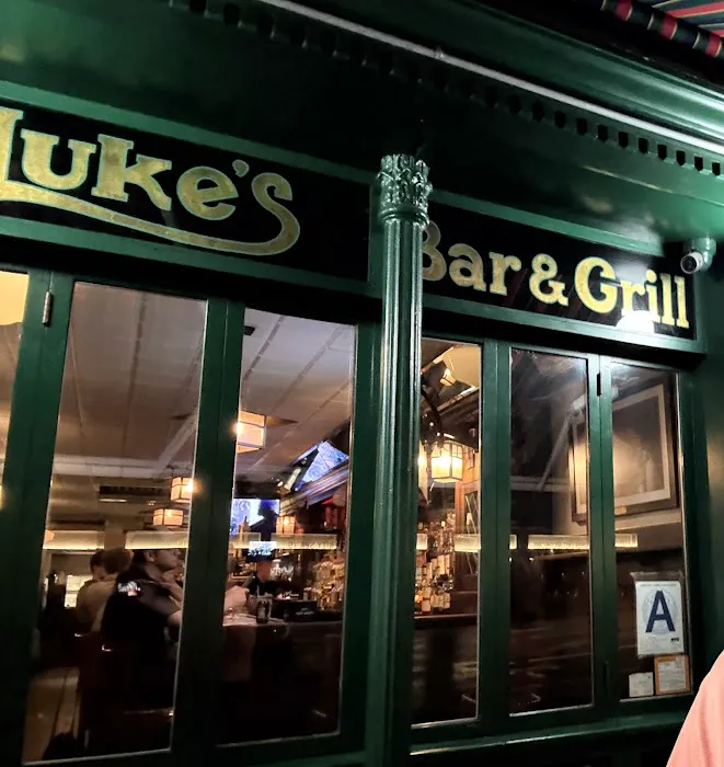 Luke's Bar & Grill Picture 2