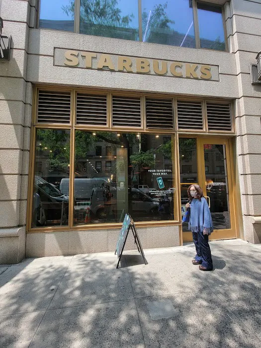 Starbucks Picture 3