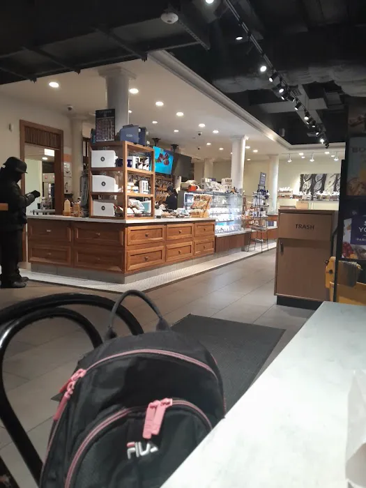 Paris Baguette Picture 1